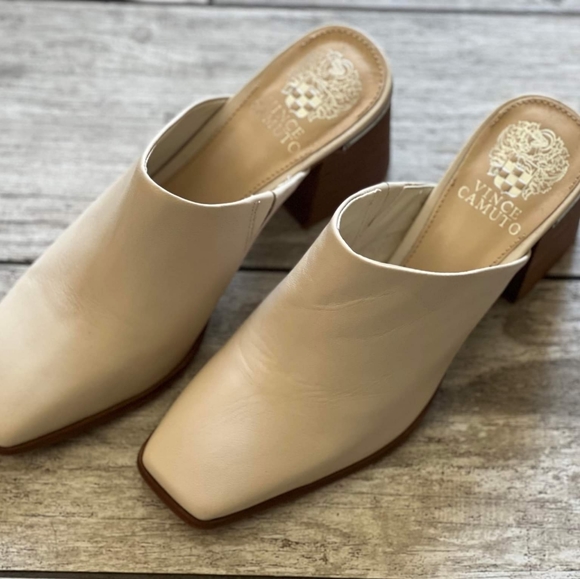 Vince Camuto shoes - Picture 2 of 3